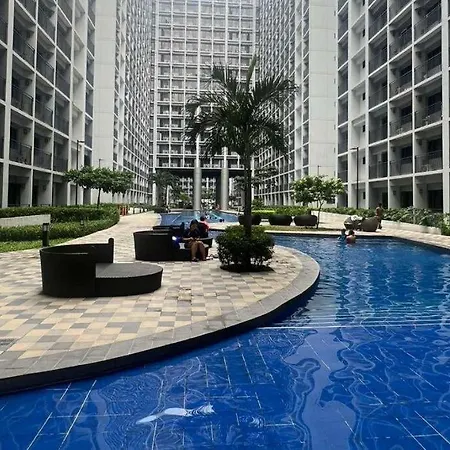 Shore2 Haven - Chic Condotel Near Mall Of Asia